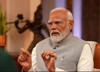 पाकिस्तान के खिलाफ सैनिक, आर्थिक और कूटनीतिक तीनों मोर्चों पर कार्रवाई की जरूरत